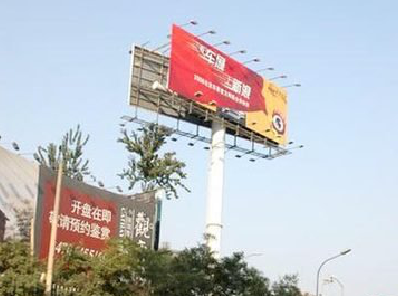 石屏户外广告怎么做才能让人一眼记住？